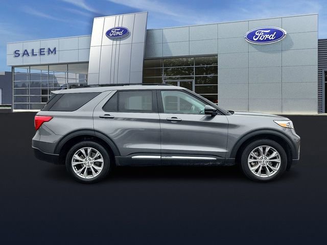 Certified 2023 Ford Explorer XLT w/ Equipment Group 202A AWD/4WD image 2