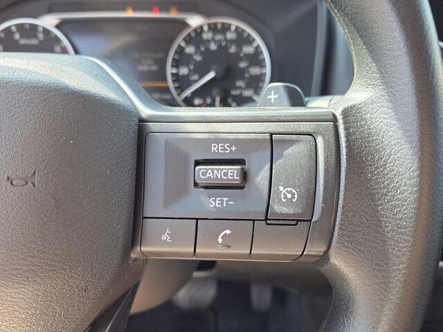 Used 2025 Nissan Rogue S FWD image 24