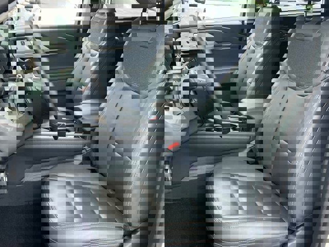 Certified 2025 Ford Explorer Active w/ Active Comfort Package image 22