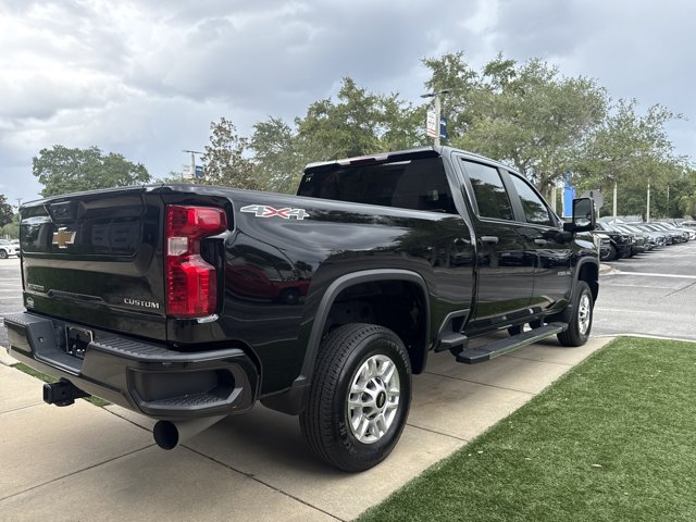 Used 2023 Chevrolet Silverado 2500 Custom w/ Custom Value Package AWD/4WD image 3