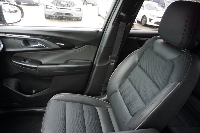Used 2021 Chevrolet TrailBlazer RS w/ Sun and Liftgate Package FWD image 31
