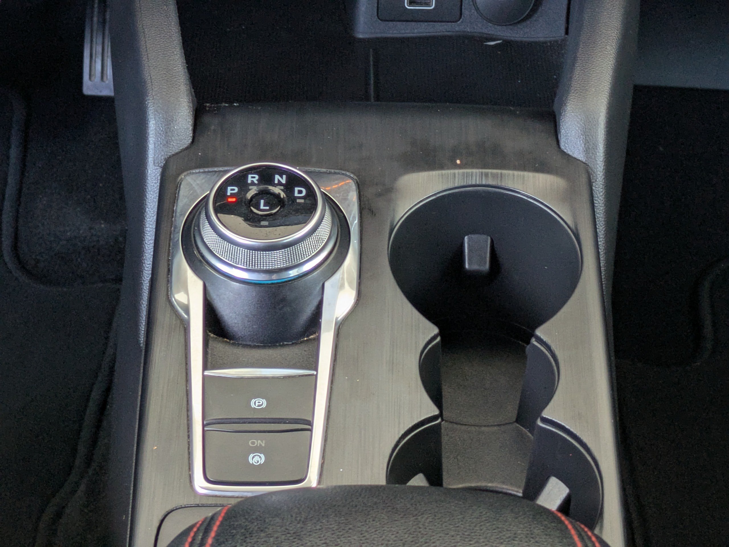 Certified 2025 Ford Escape ST-Line Select AWD/4WD image 20