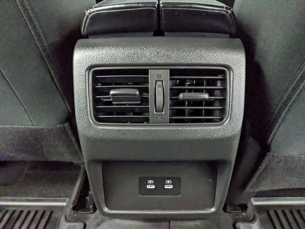 Used 2025 Nissan Rogue SV image 13