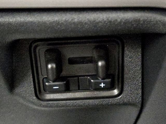 Certified 2025 Ford Expedition Active image 26