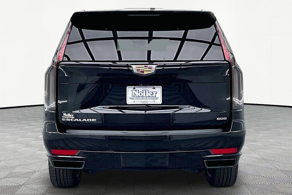 Used 2024 Cadillac Escalade Sport AWD/4WD image 4