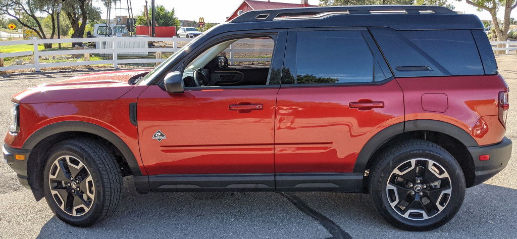 Certified 2024 Ford Bronco Sport Outer Banks AWD/4WD image 5