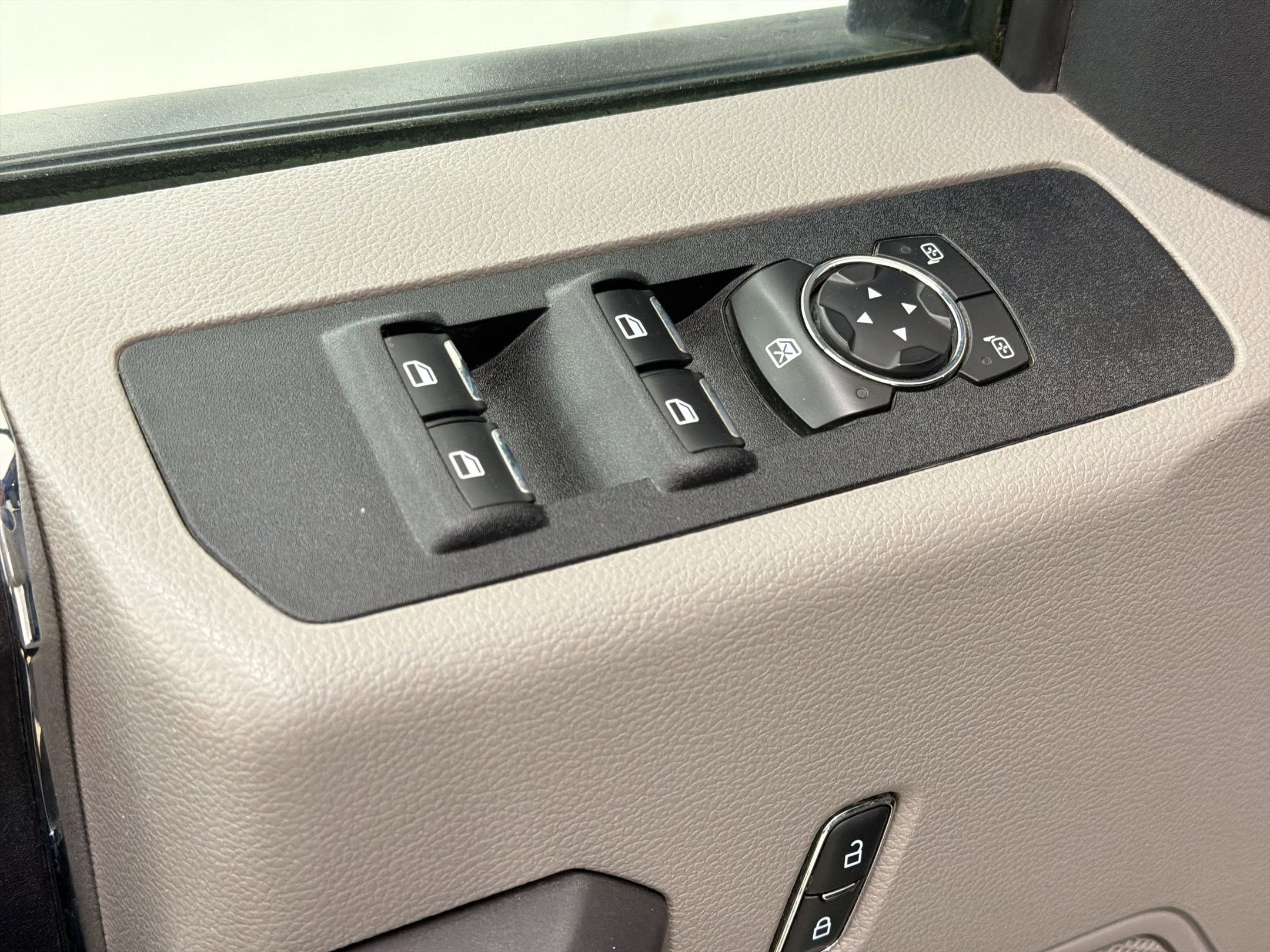 Certified 2018 Ford F250 XLT w/ Advanced Security Pack image 13