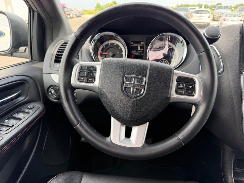 Used 2019 Dodge Grand Caravan GT FWD image 14