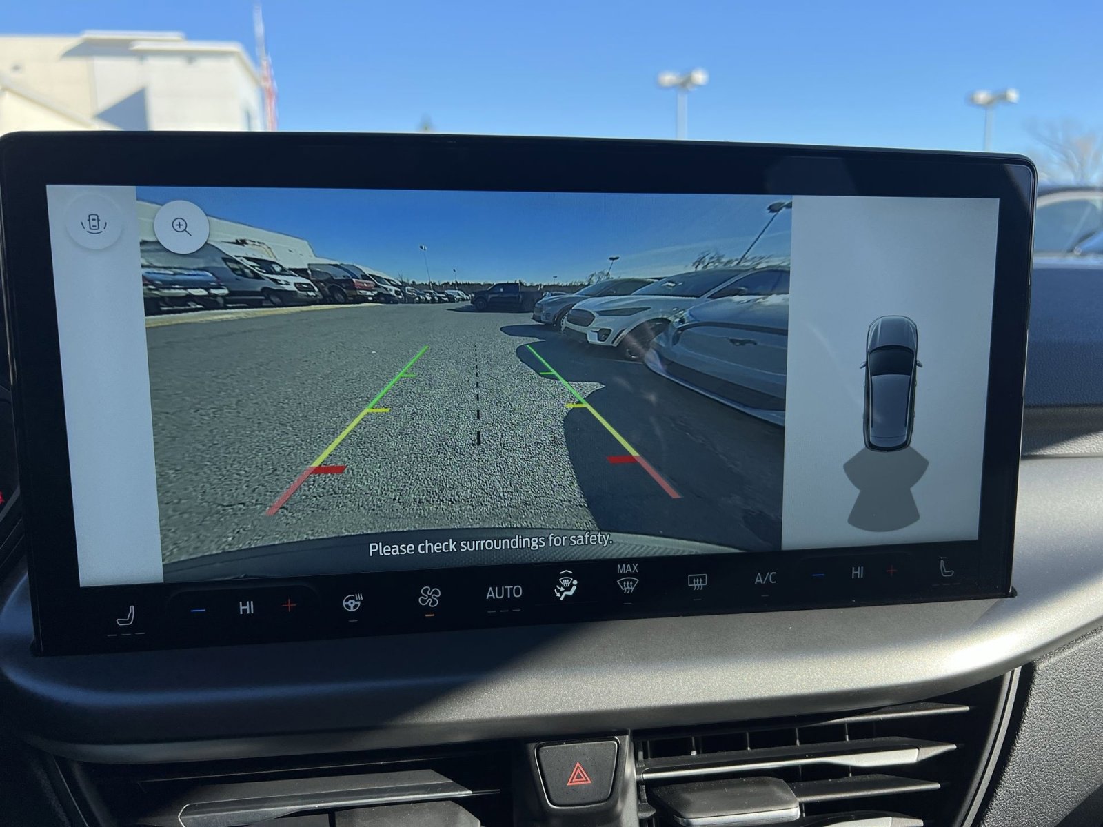 Certified 2025 Ford Escape SE image 19