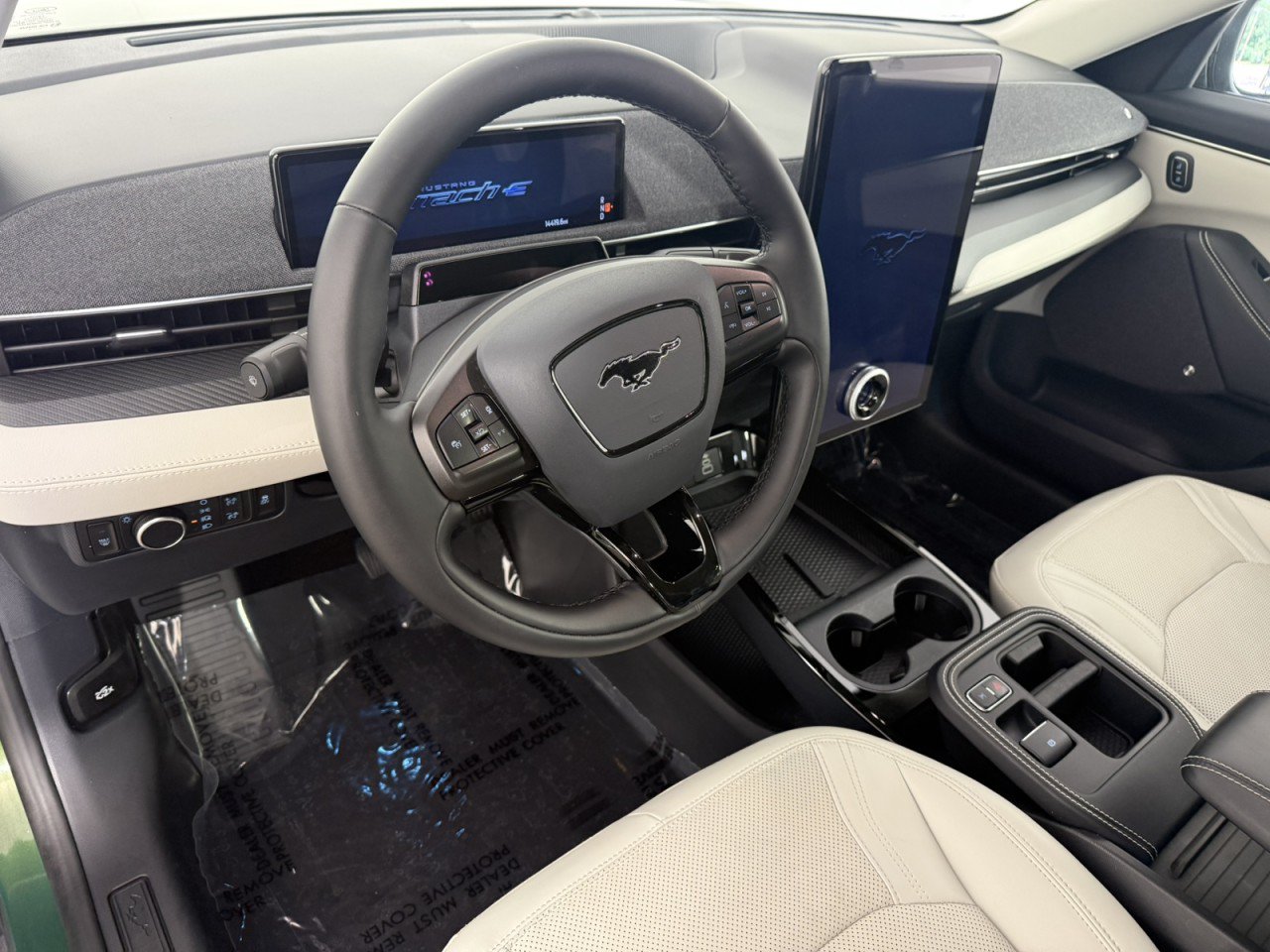 Certified 2025 Ford Mustang Mach-E Premium AWD/4WD image 14