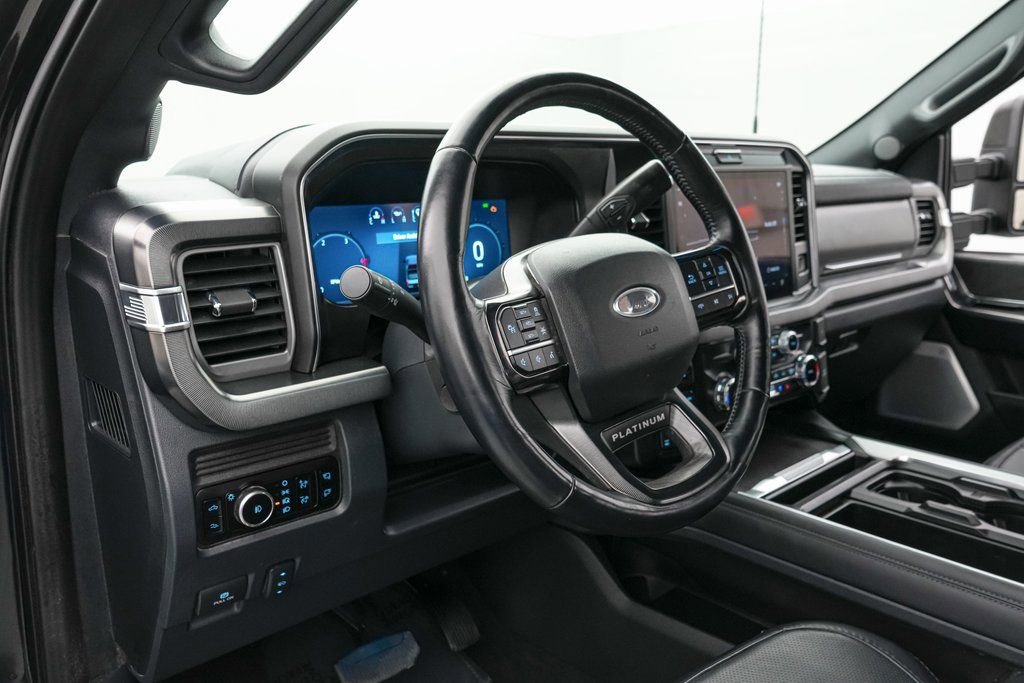 Certified 2025 Ford F350 Platinum AWD/4WD image 15