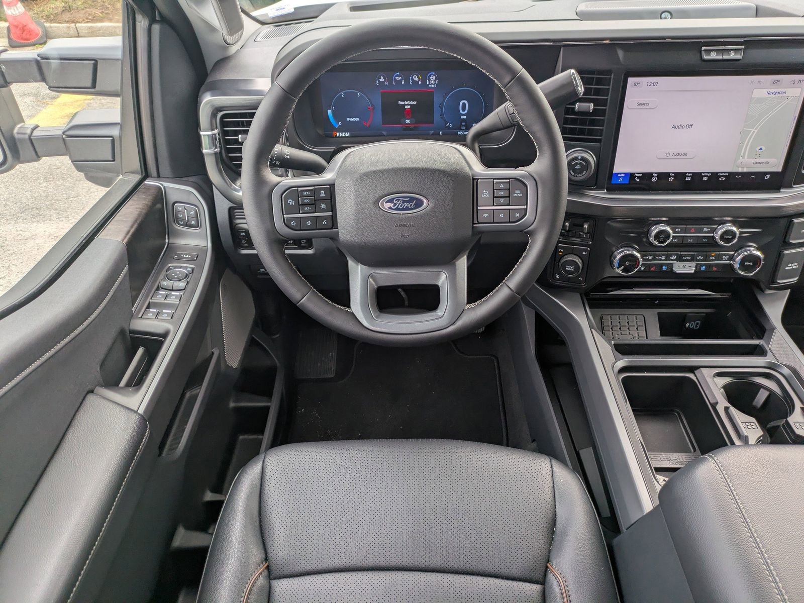 Certified 2026 Ford F250 Lariat w/ Black Appearance Package image 15