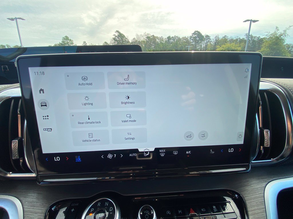Certified 2025 Ford Expedition Max Platinum AWD/4WD image 16