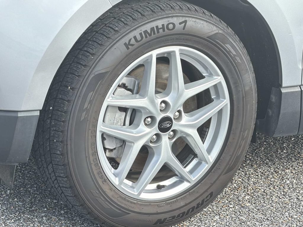 Certified 2024 Ford Edge SEL AWD/4WD image 9