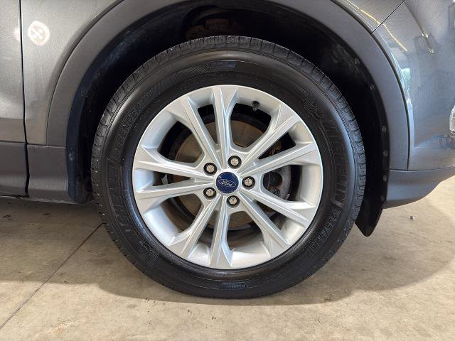 Certified 2018 Ford Escape SE FWD image 21