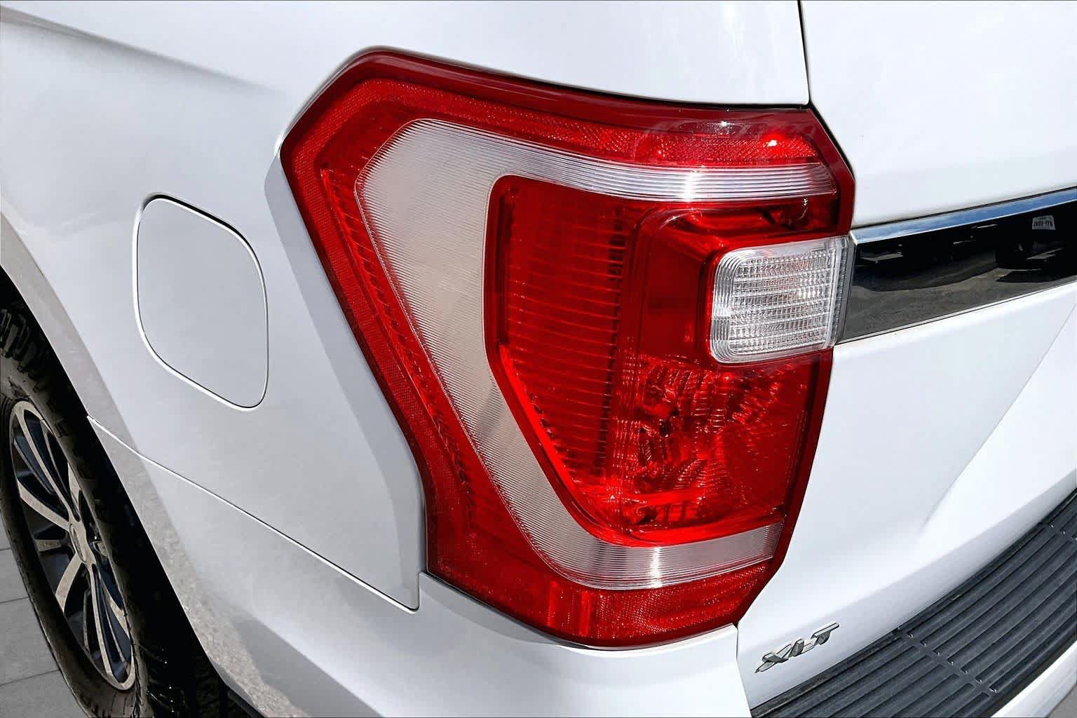 Certified 2021 Ford Expedition XLT RWD image 28