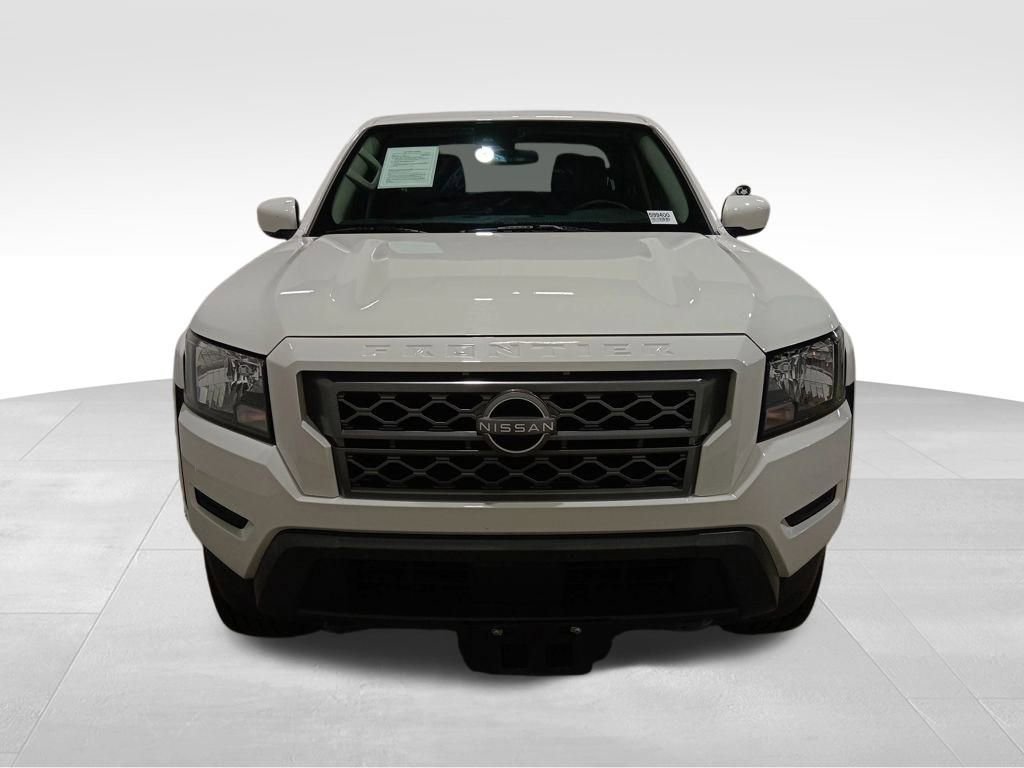 Used 2024 Nissan Frontier SV image 8