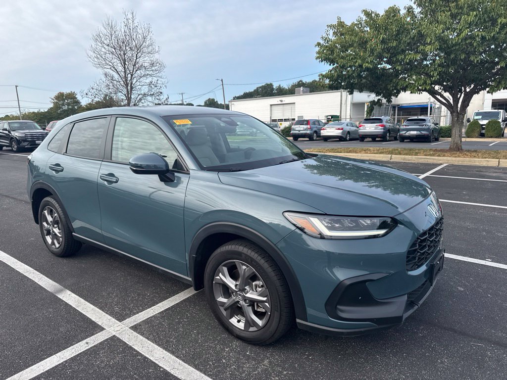 Used 2026 Honda HR-V LX image 2
