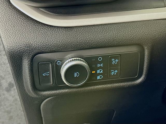 Certified 2022 Ford Explorer XLT w/ Equipment Group 202A image 15