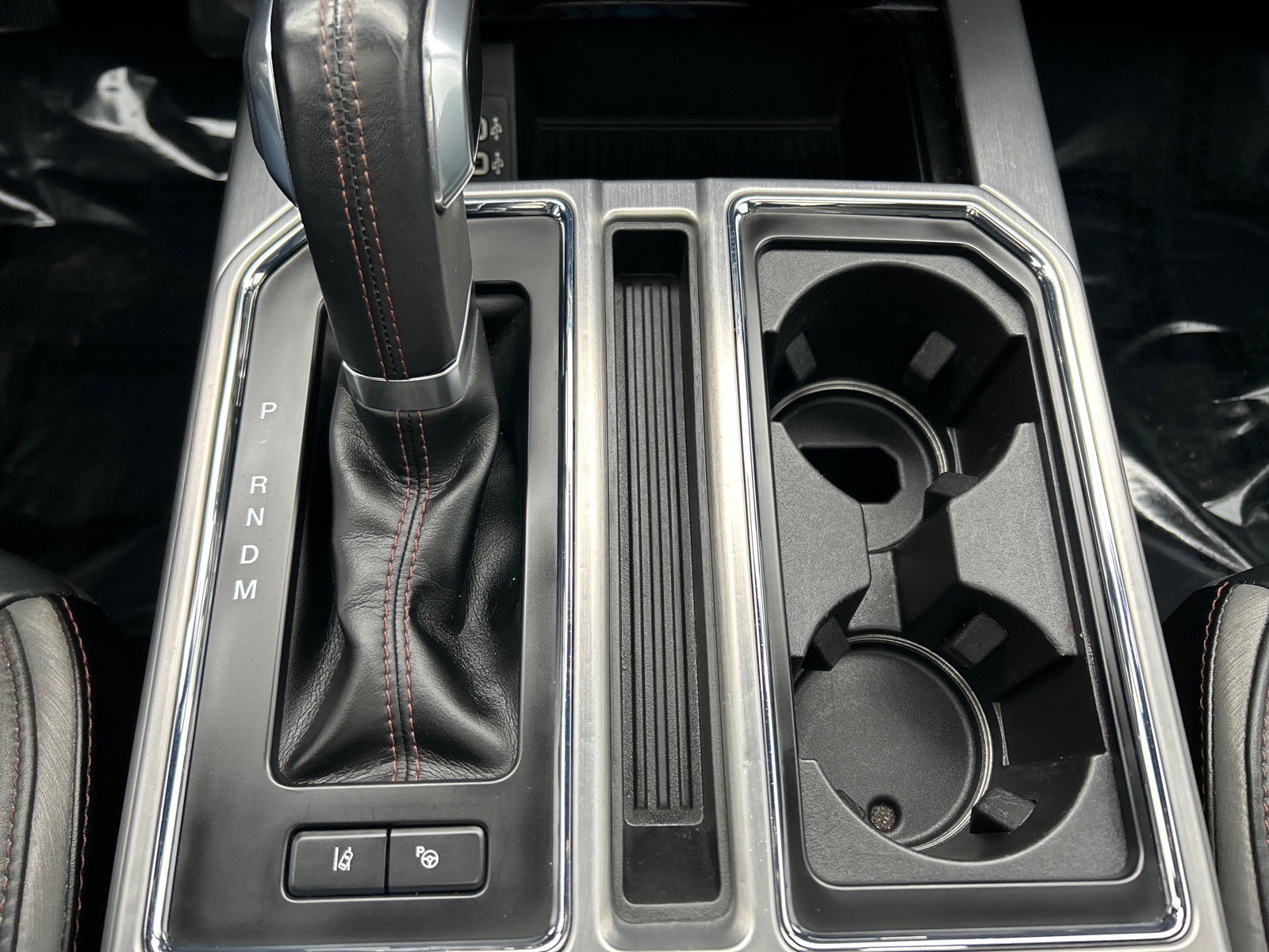 Certified 2019 Ford F150 Platinum w/ Equipment Group 701A Luxury image 31