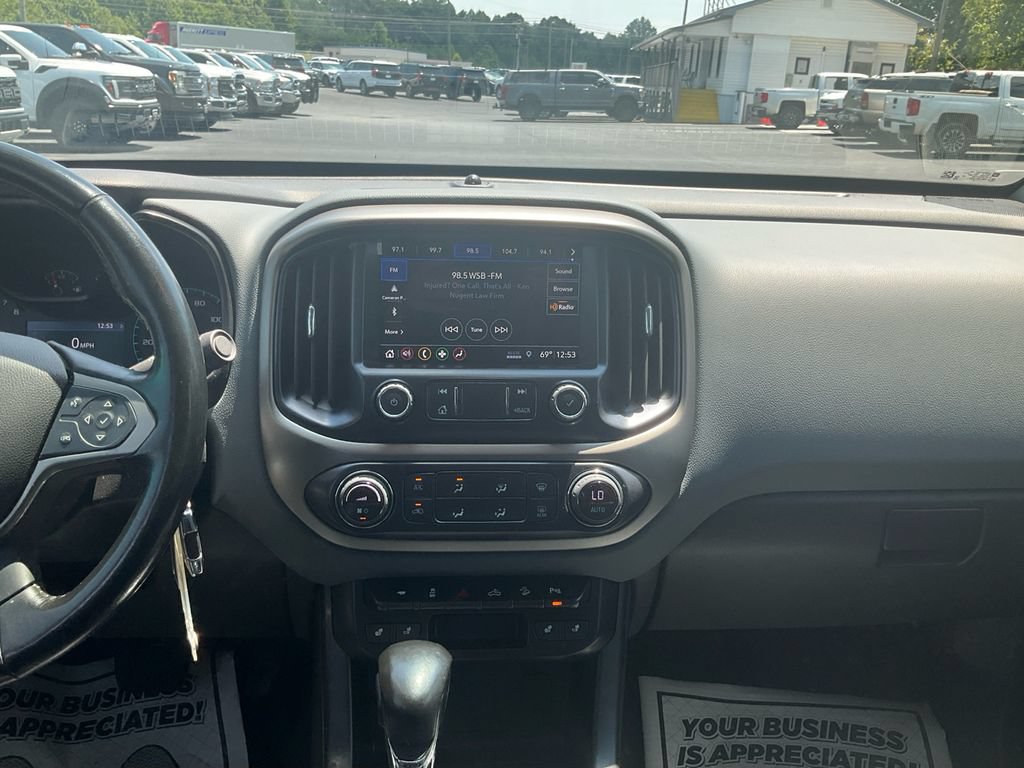 Used 2022 Chevrolet Colorado Z71 AWD/4WD image 19