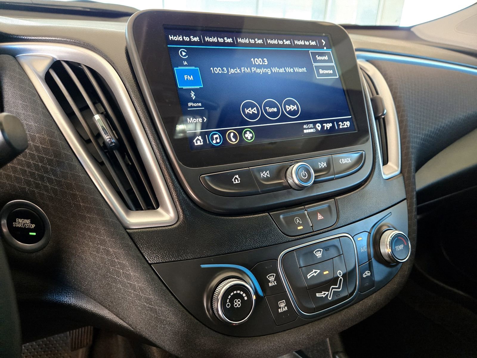 Used 2025 Chevrolet Malibu RS image 16