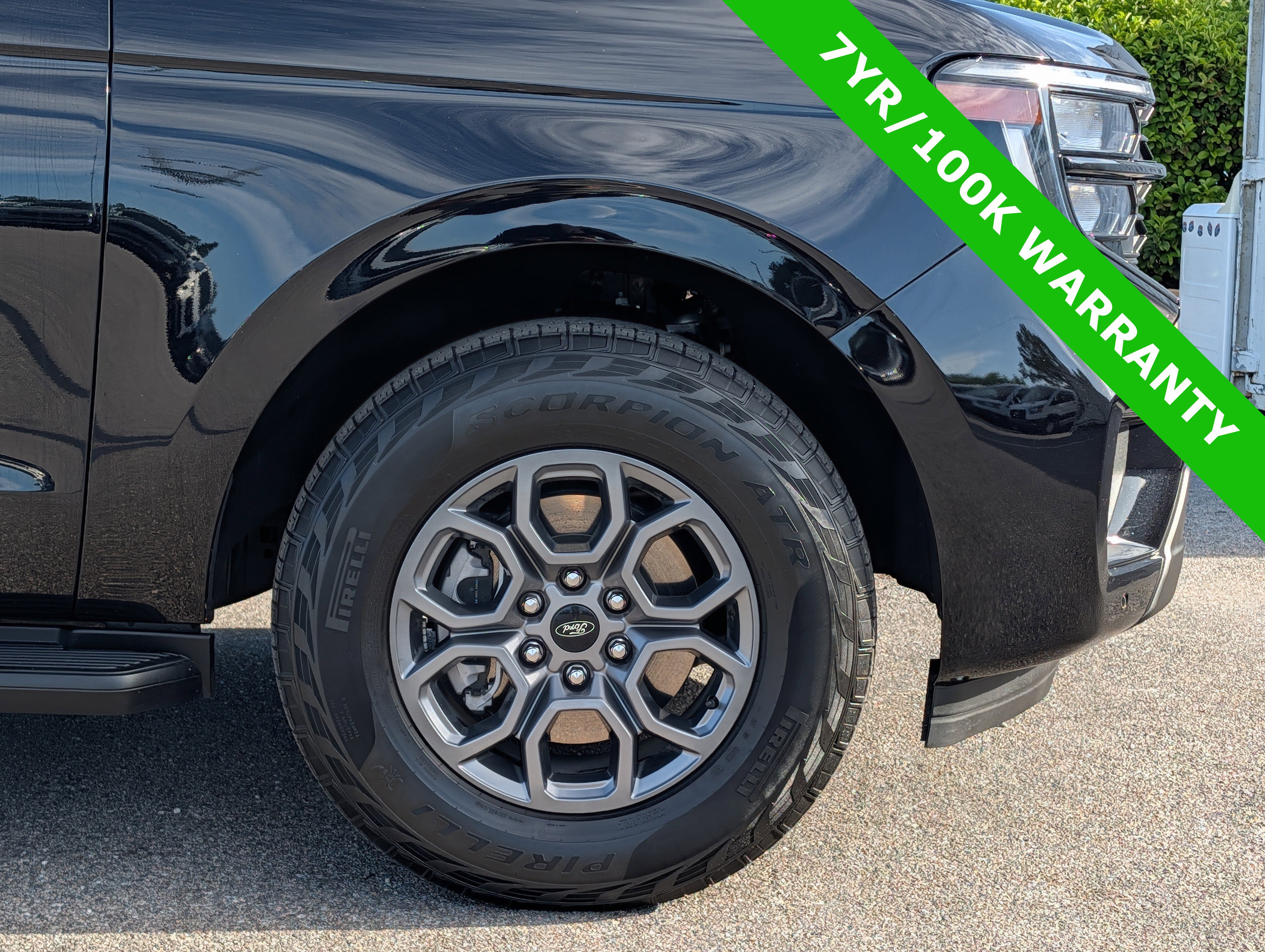 Certified 2025 Ford Expedition Active RWD image 11