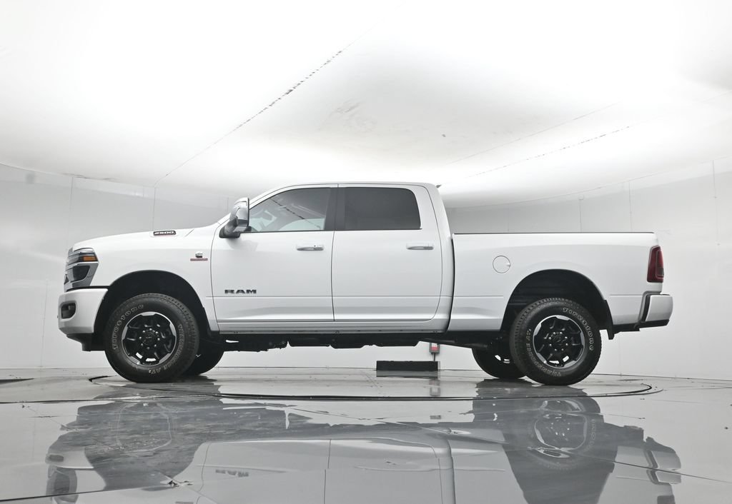 Used 2026 RAM 2500 Laramie AWD/4WD image 8