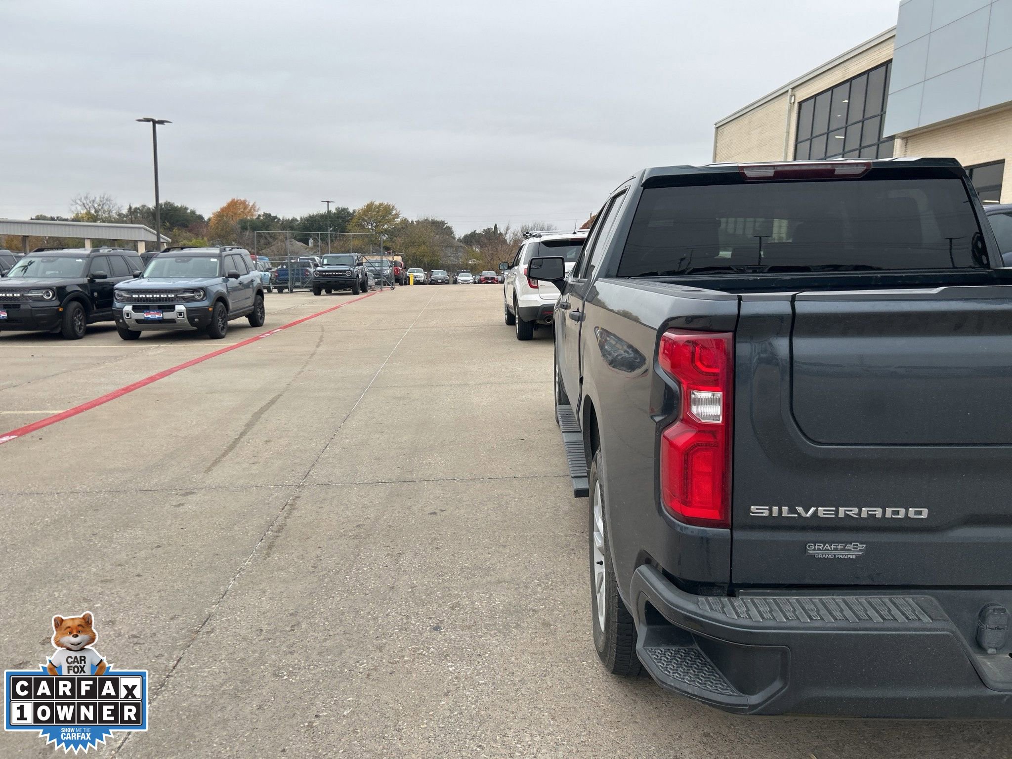 Used 2021 Chevrolet Silverado 1500 Custom image 4
