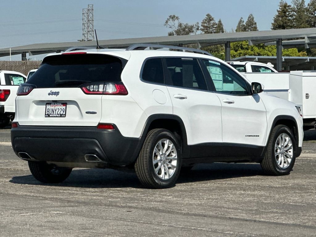 Used 2019 Jeep Cherokee Latitude w/ Cold Weather Group image 5