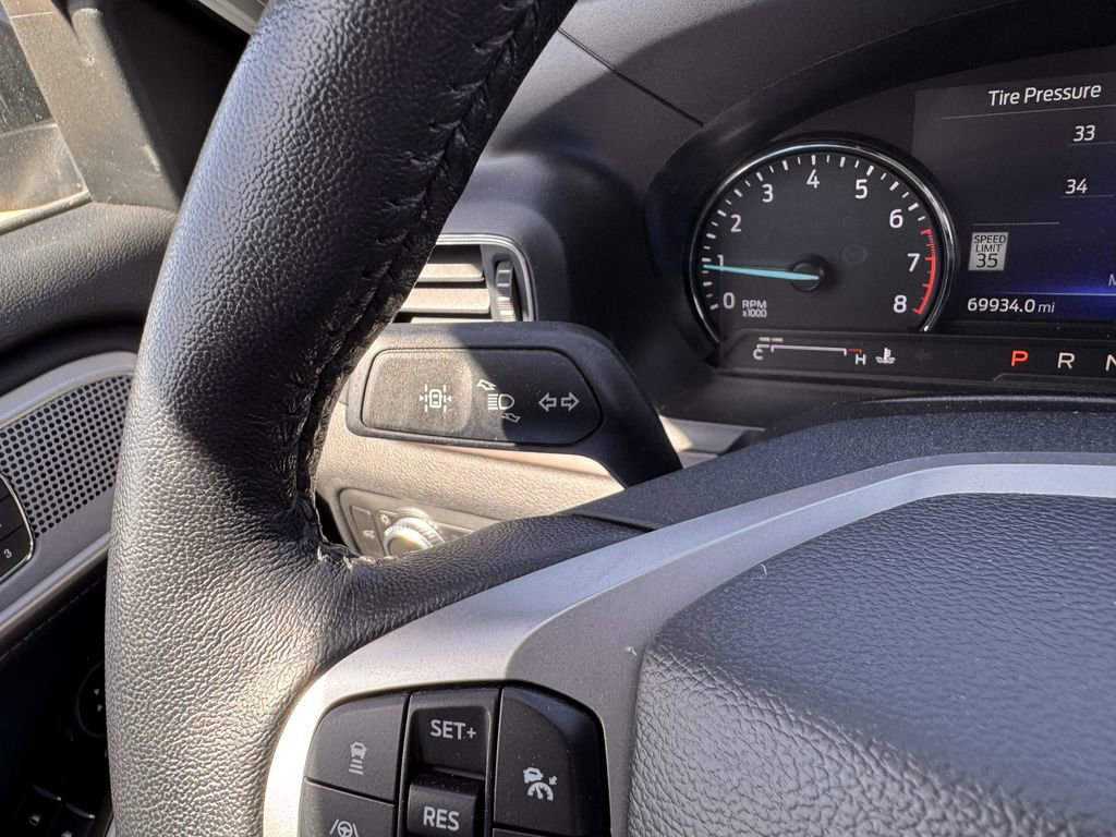 Certified 2022 Ford Explorer Limited w/ Equipment Group 301A image 16