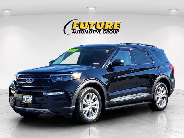 Certified 2023 Ford Explorer XLT w/ Equipment Group 202A AWD/4WD image 8