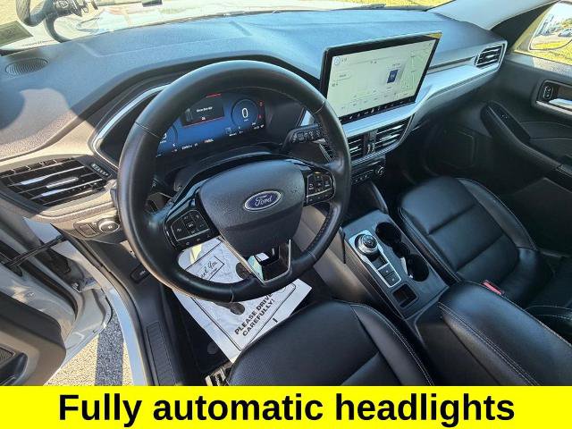 Certified 2025 Ford Escape Platinum AWD/4WD image 13