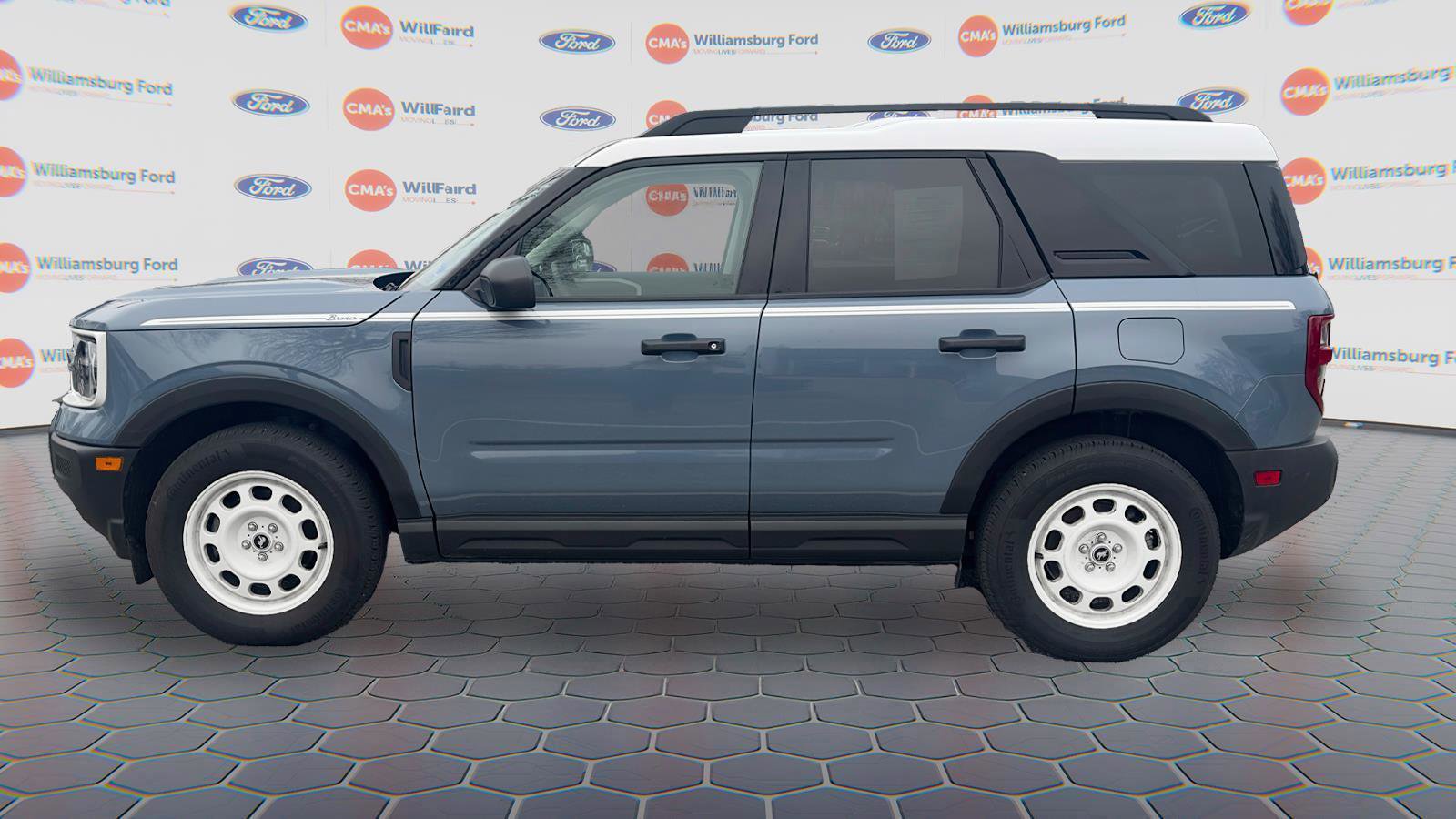 Certified 2025 Ford Bronco Sport Heritage AWD/4WD image 2