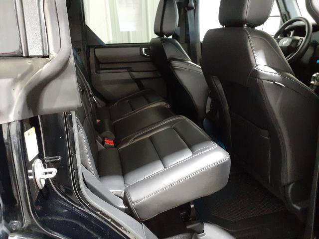 Certified 2025 Ford Bronco Outer Banks w/ Black Appearance Package AWD/4WD image 25