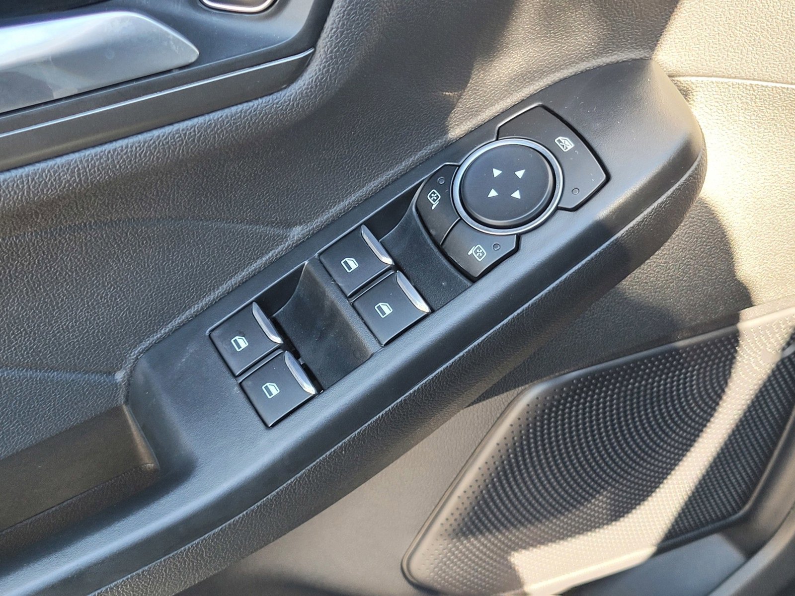 Certified 2023 Ford Escape SE image 17