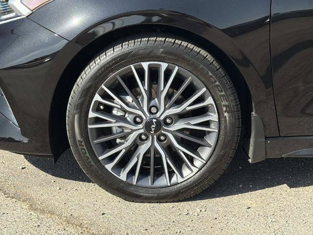 Used 2023 Kia Forte GT-Line w/ GT-Line Premium Package FWD image 28