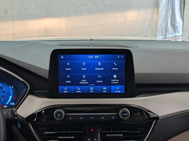 Certified 2022 Ford Escape SEL w/ Technology Package AWD/4WD image 25