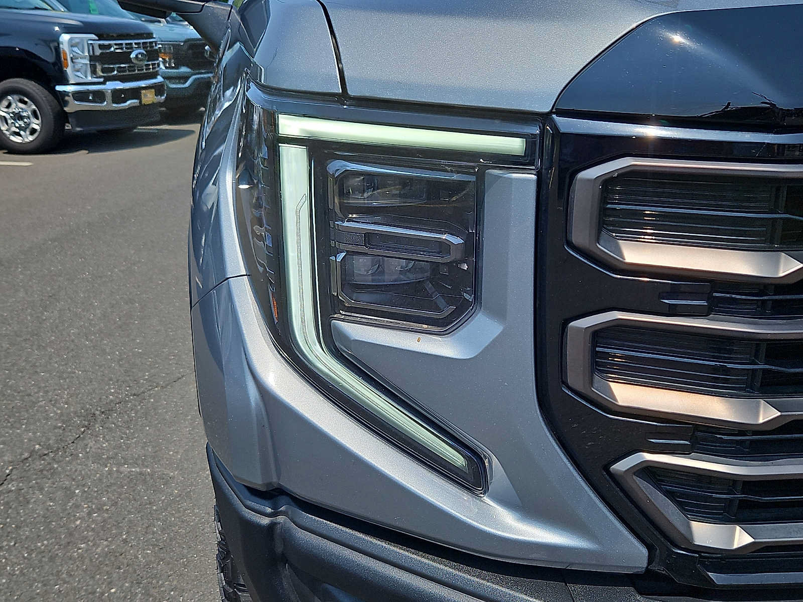 Used 2023 GMC Sierra 1500 AT4X w/ AT4X AEV Edition AWD/4WD image 9
