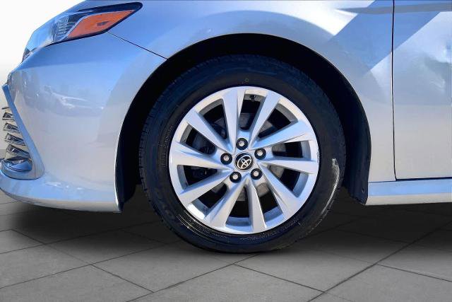 Used 2021 Toyota Camry LE FWD image 11