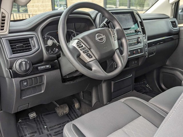 Used 2023 Nissan Titan SV AWD/4WD image 11