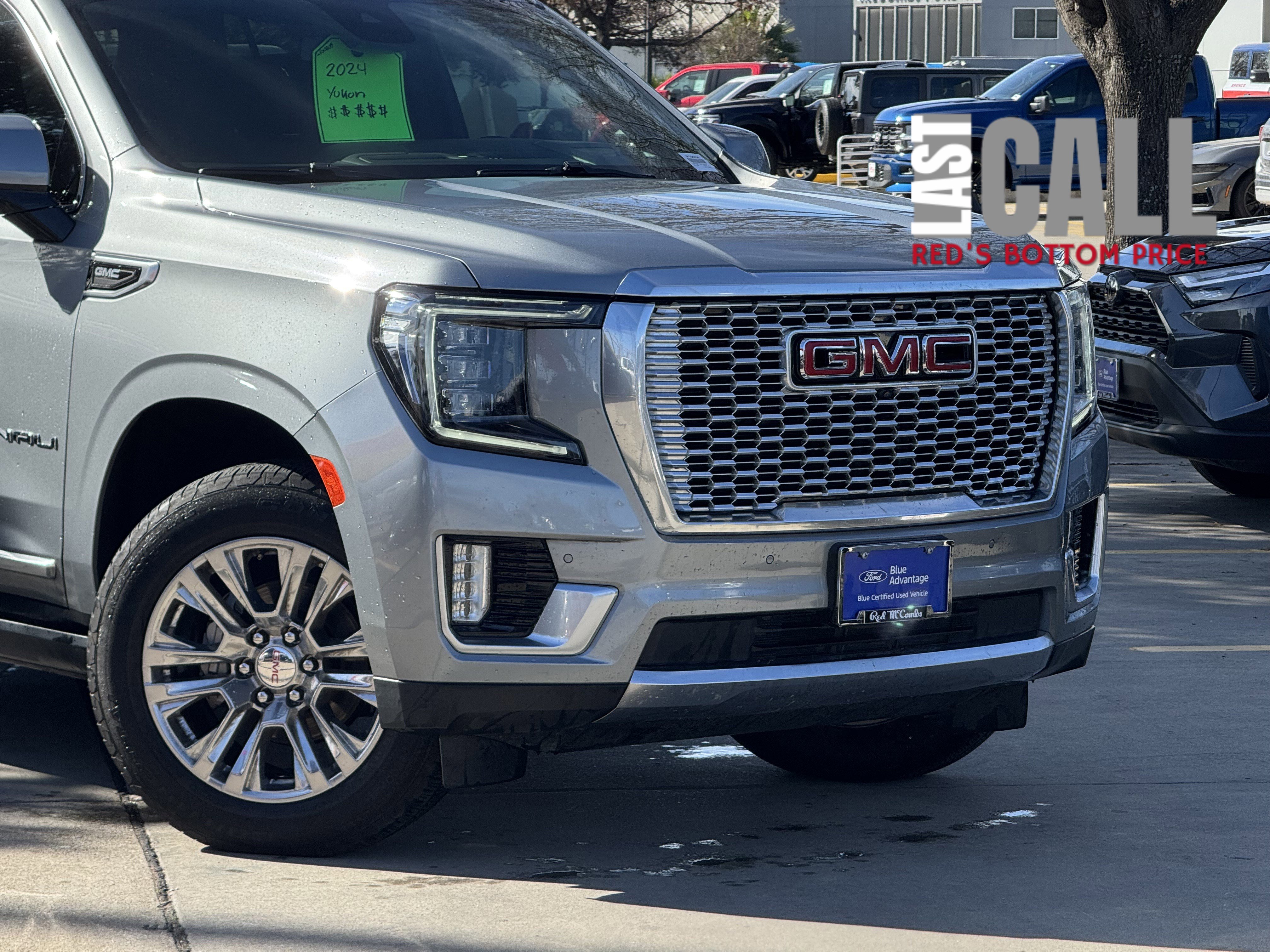 Used 2024 GMC Yukon Denali image 2