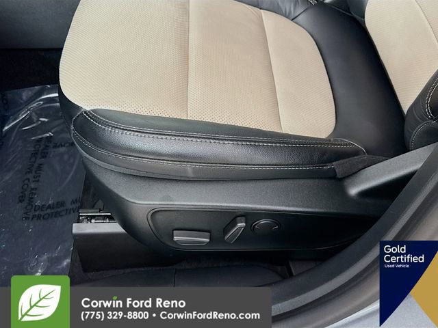 Certified 2022 Ford Escape Titanium w/ Titanium Elite Package image 24