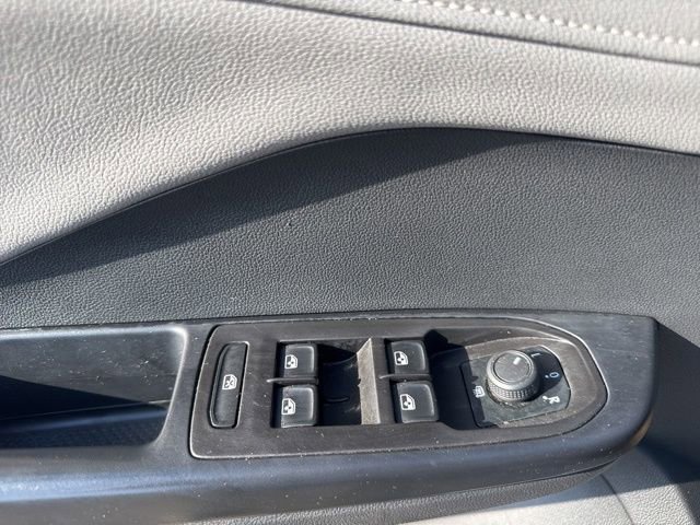 Used 2024 Volkswagen Taos SE AWD/4WD image 16