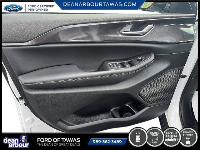 Used 2023 Jeep Grand Cherokee L Laredo AWD/4WD image 6