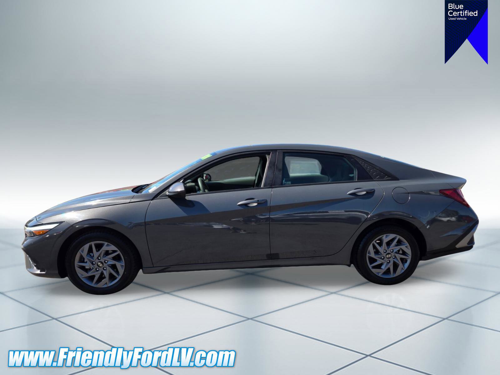 Used 2024 Hyundai Elantra SEL FWD image 4