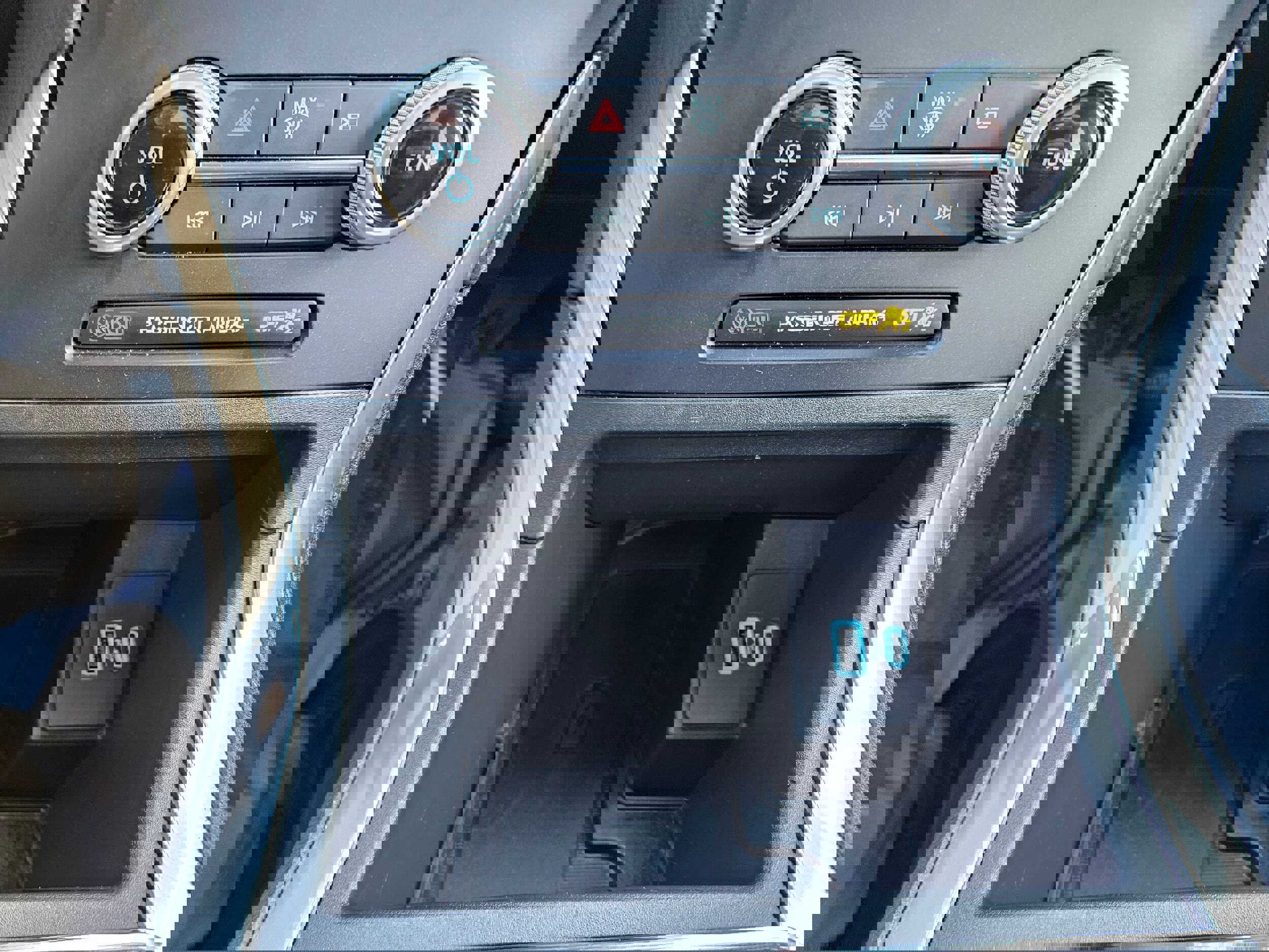 Certified 2022 Ford Edge Titanium w/ Equipment Group 301A image 25