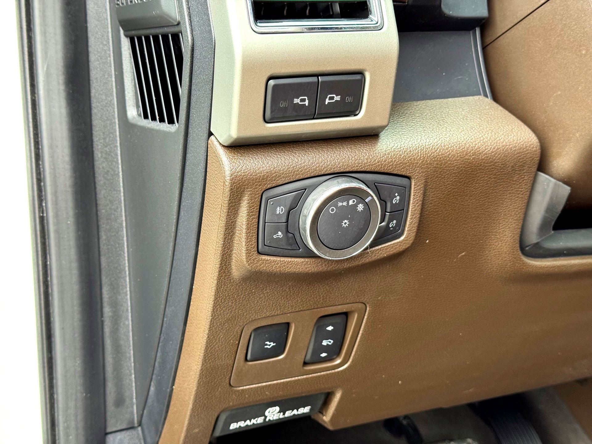 Certified 2020 Ford F250 King Ranch w/ King Ranch Ultimate Package AWD/4WD image 15