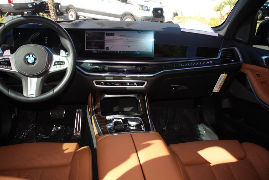 Used 2026 BMW X5 xDrive40i w/ M Sport Package AWD/4WD image 19