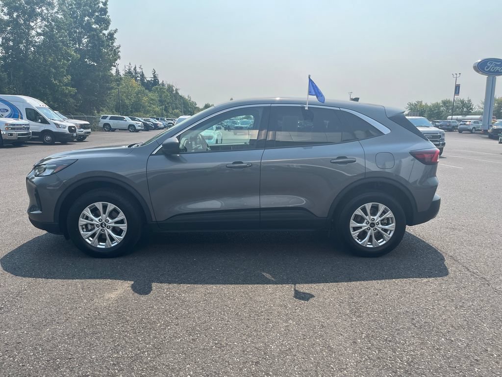 Certified 2024 Ford Escape Active AWD/4WD image 3